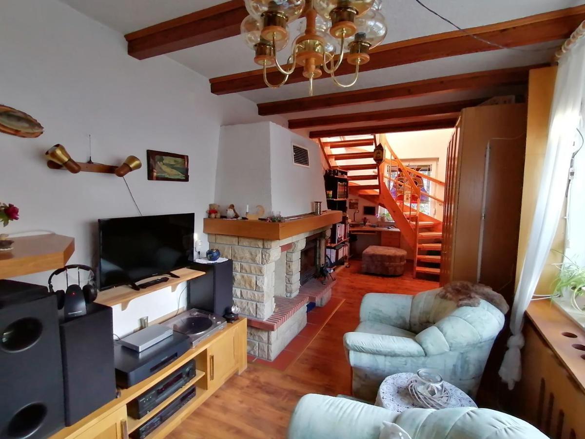 Haus Am Waldrand Apartment Freital Bagian luar foto