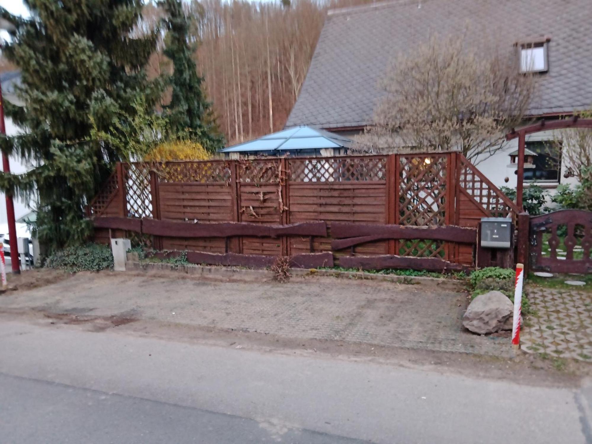 Haus Am Waldrand Apartment Freital Bagian luar foto